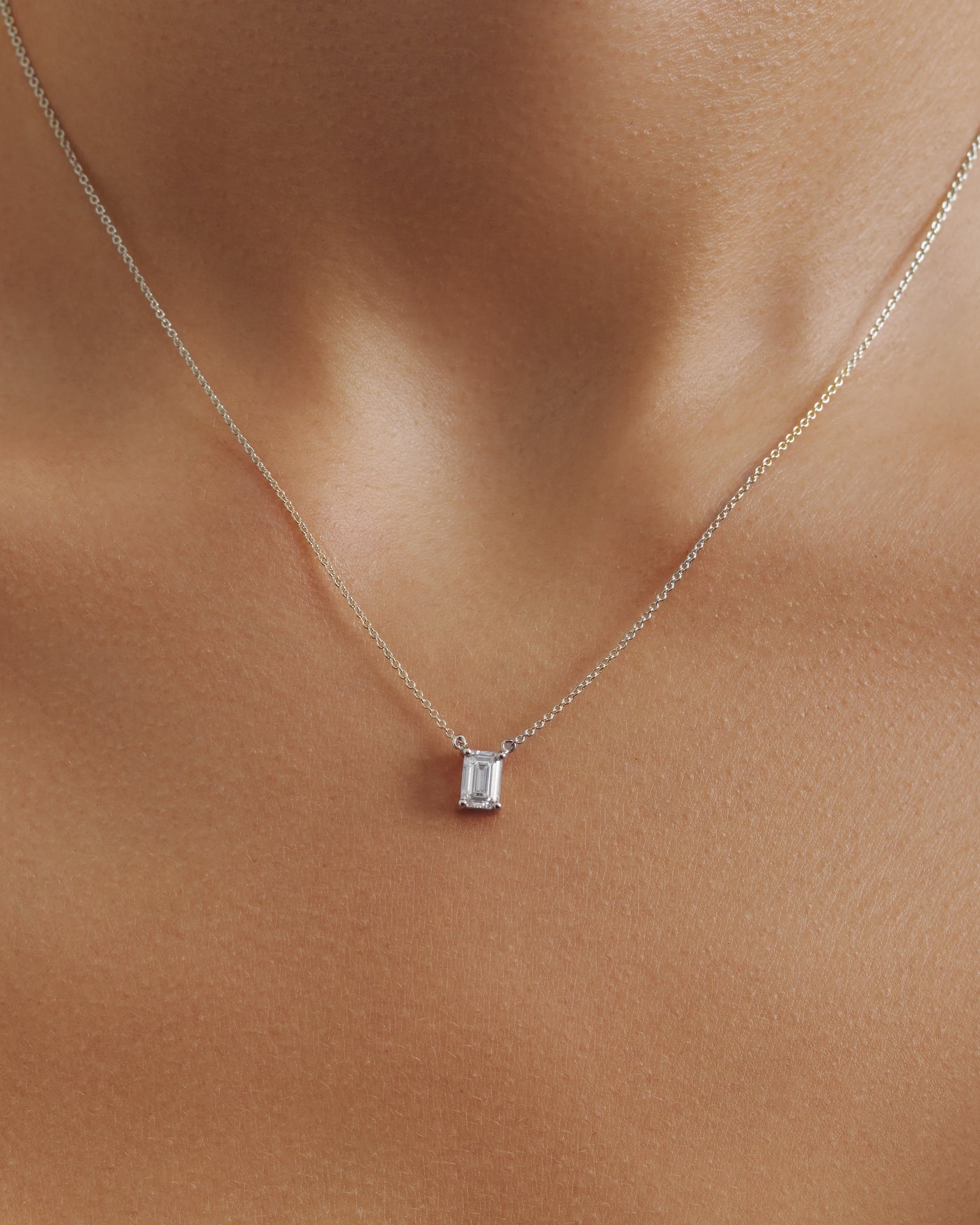 Emerald Solitaire Diamond Necklace